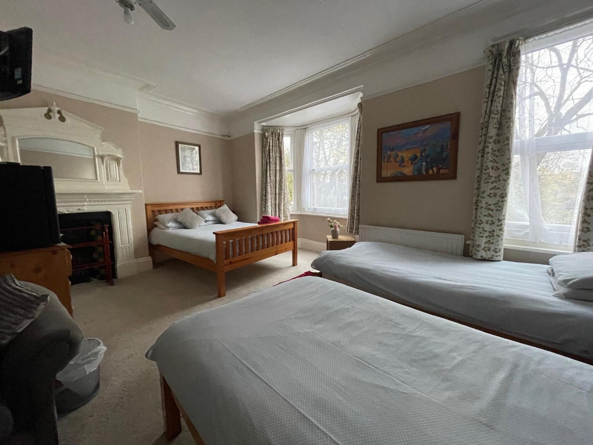 יורק Burton Villa Guest House מראה חיצוני תמונה